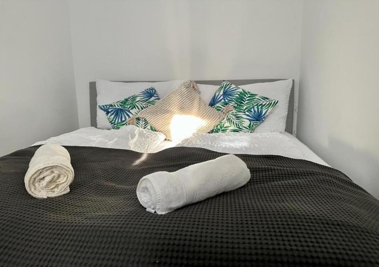Separate Bedroom - Near Schoenbrunn เวียนนา ภายนอก รูปภาพ